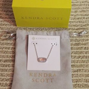 Kendra Scott necklace